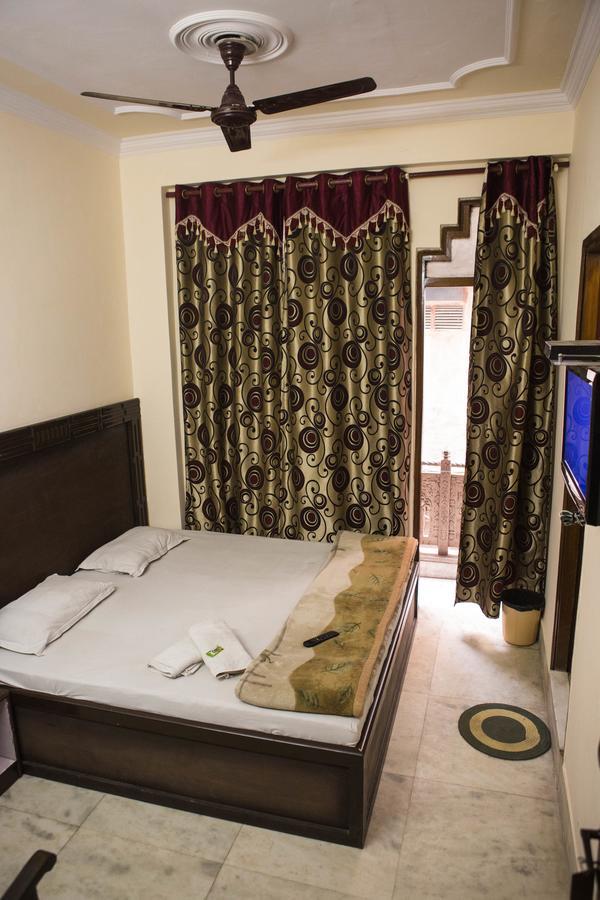 Hotel Venus International New Delhi Exterior foto