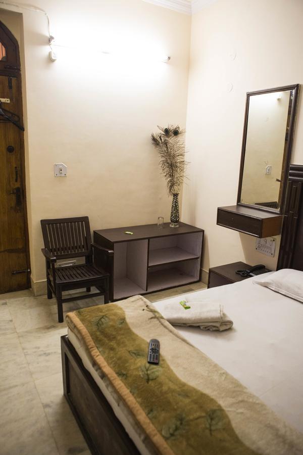 Hotel Venus International New Delhi Exterior foto