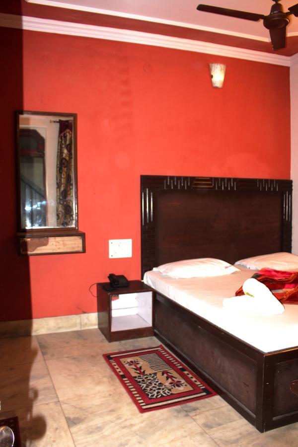 Hotel Venus International New Delhi Exterior foto